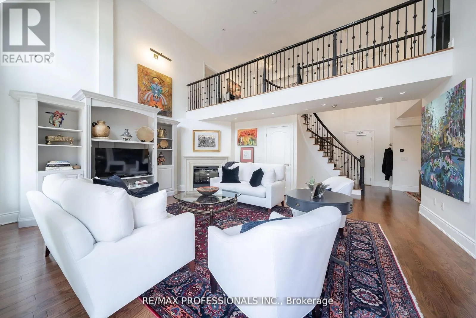 205 - 1111 AVENUE ROAD