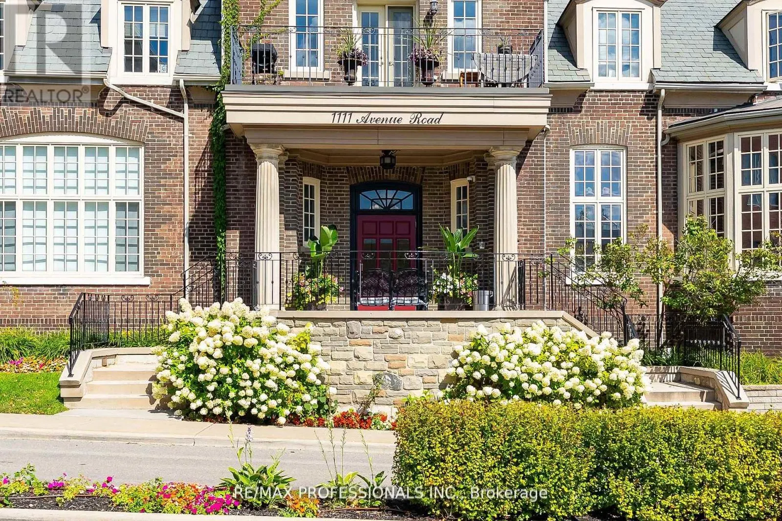 205 - 1111 AVENUE ROAD