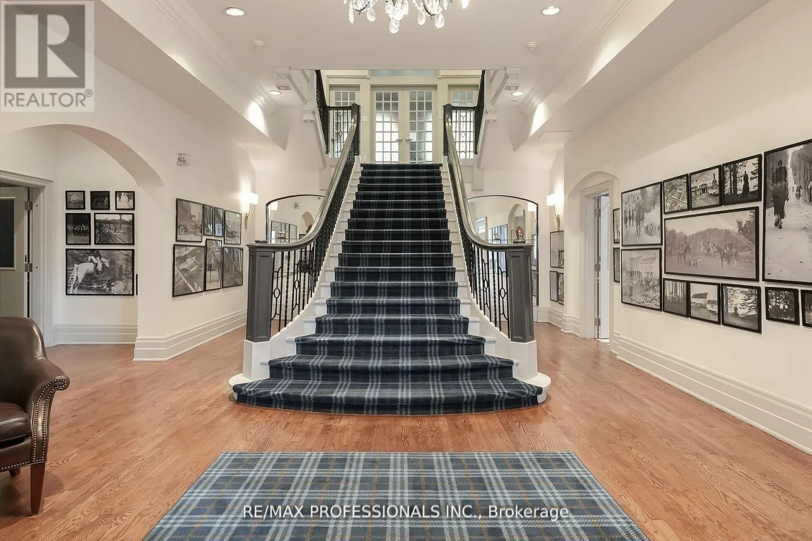 205 - 1111 AVENUE ROAD