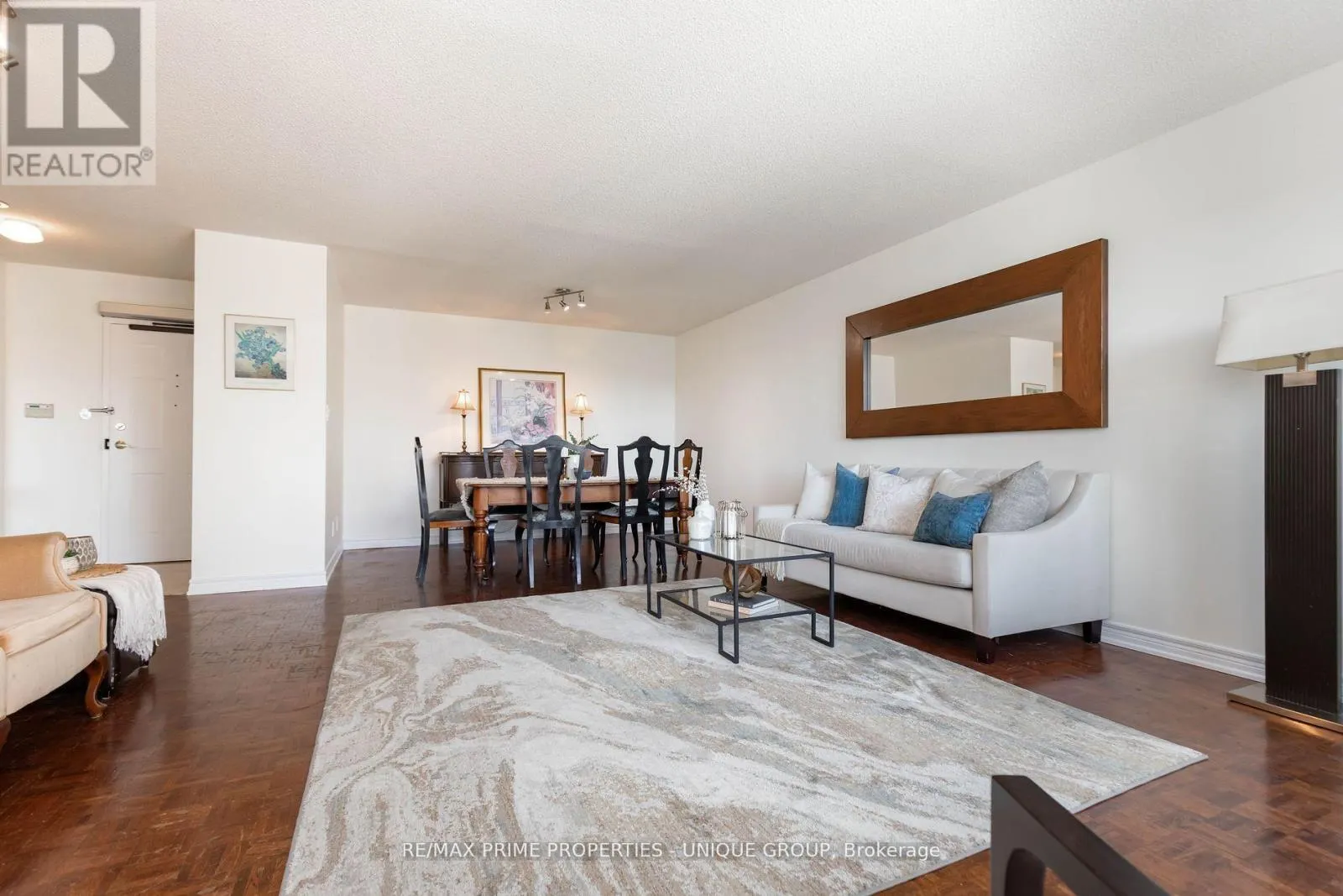 808 - 18 CONCORDE PLACE