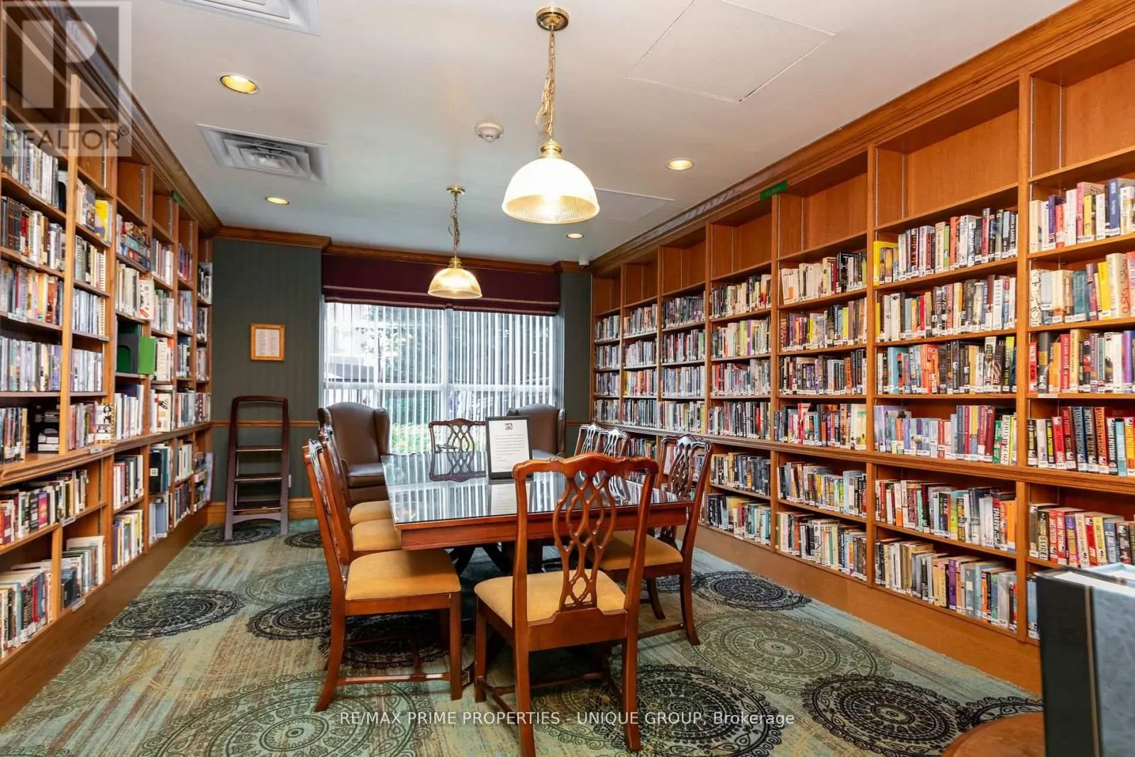 808 - 18 CONCORDE PLACE