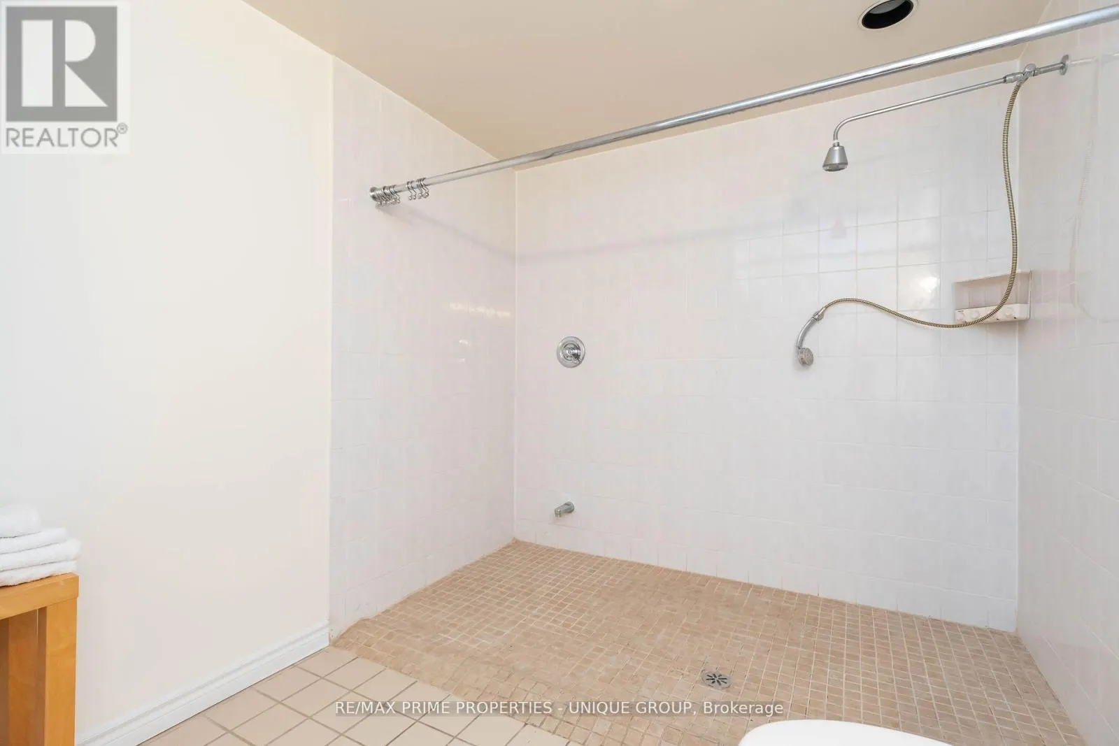 808 - 18 CONCORDE PLACE