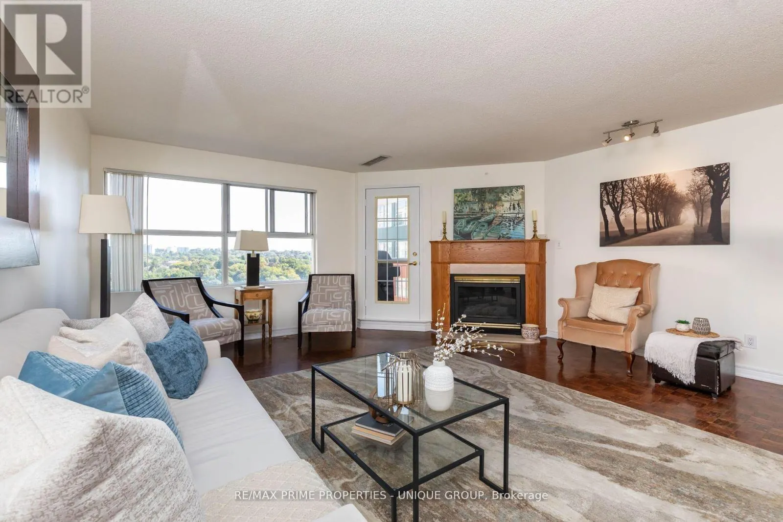 808 - 18 CONCORDE PLACE