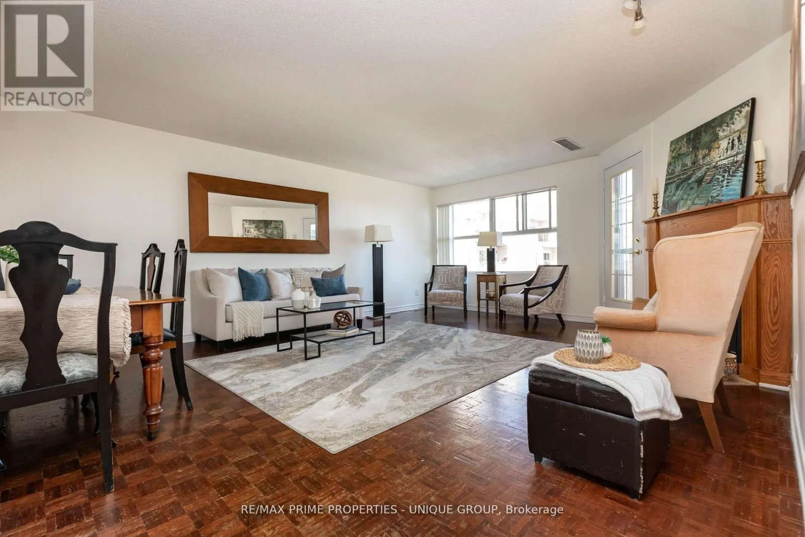 808 - 18 CONCORDE PLACE