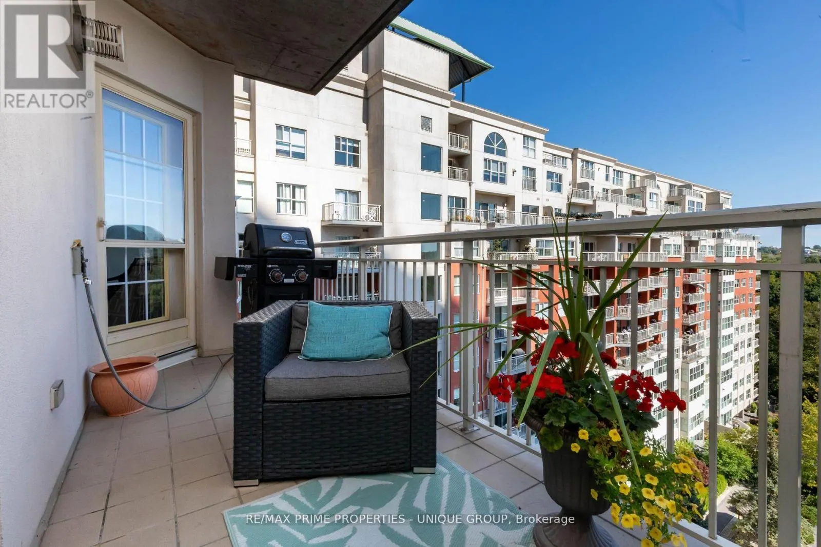 808 - 18 CONCORDE PLACE