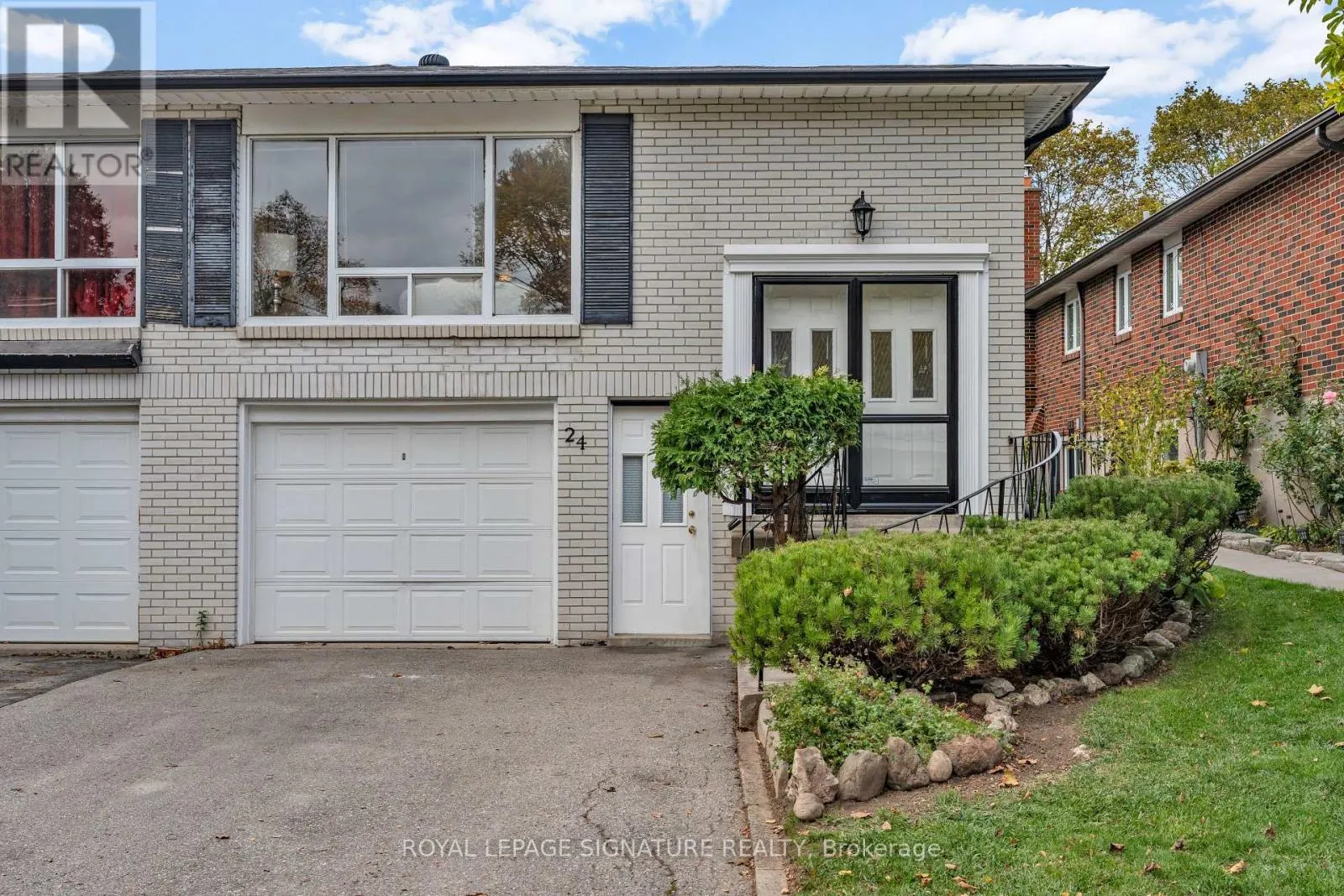 24 CHIPWOOD CRESCENT