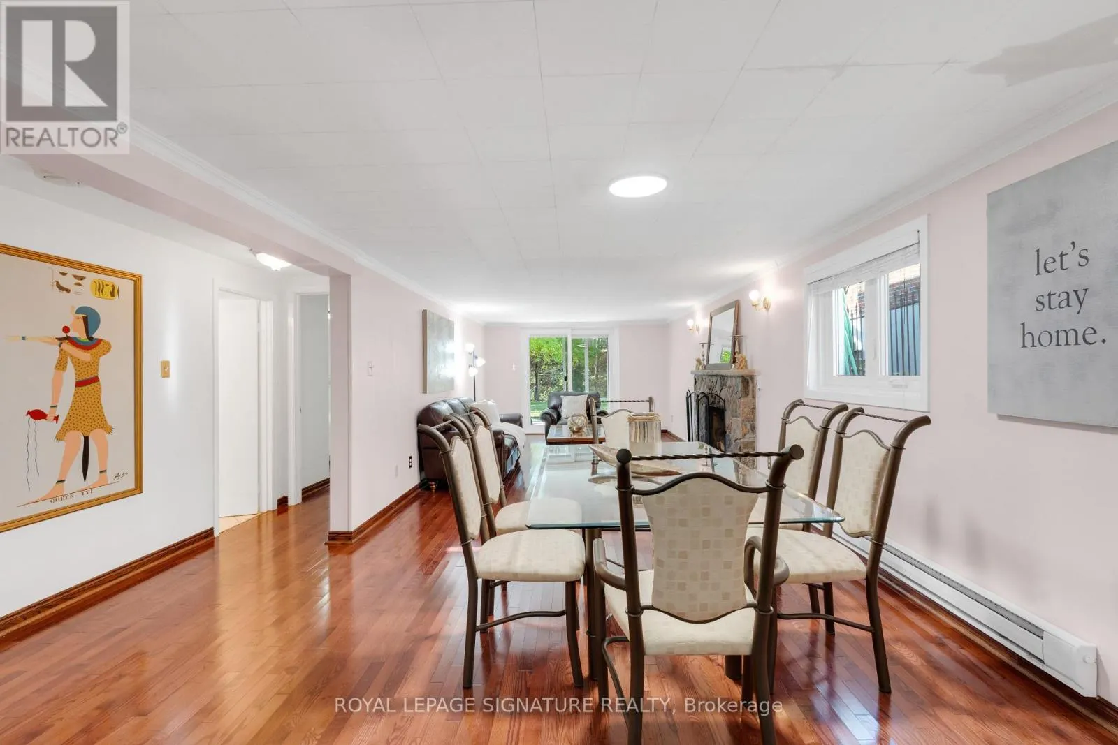 24 CHIPWOOD CRESCENT