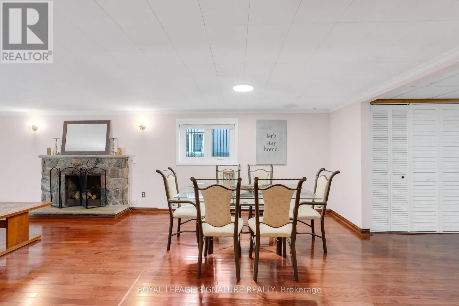 24 CHIPWOOD CRESCENT