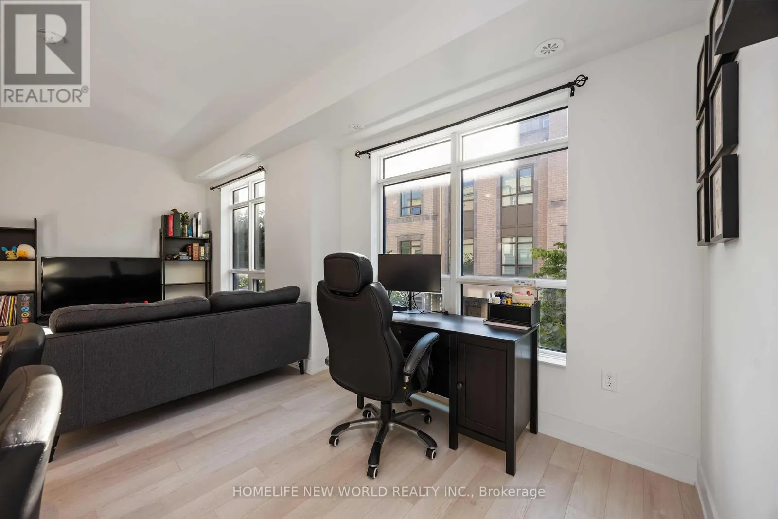 14 - 52 HOLMES AVENUE