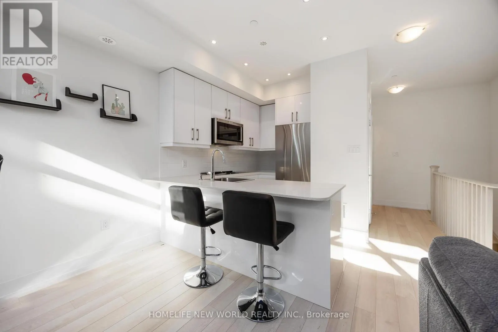 14 - 52 HOLMES AVENUE