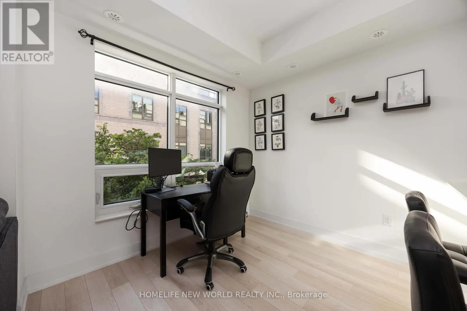 14 - 52 HOLMES AVENUE