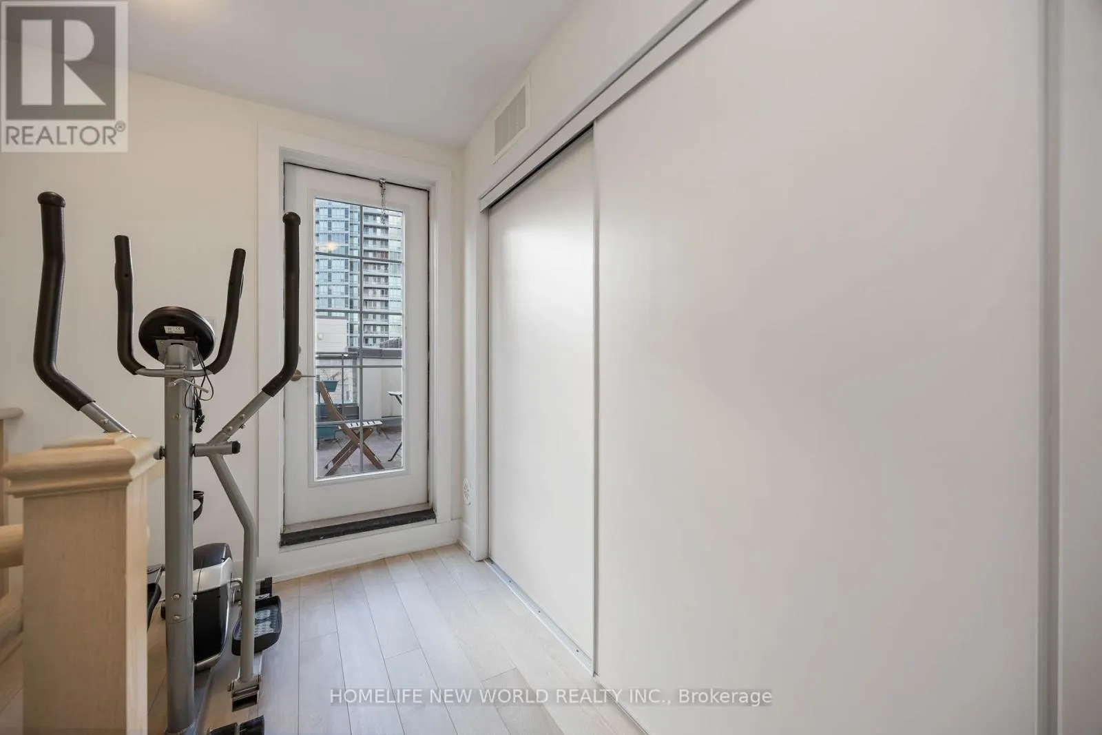 14 - 52 HOLMES AVENUE