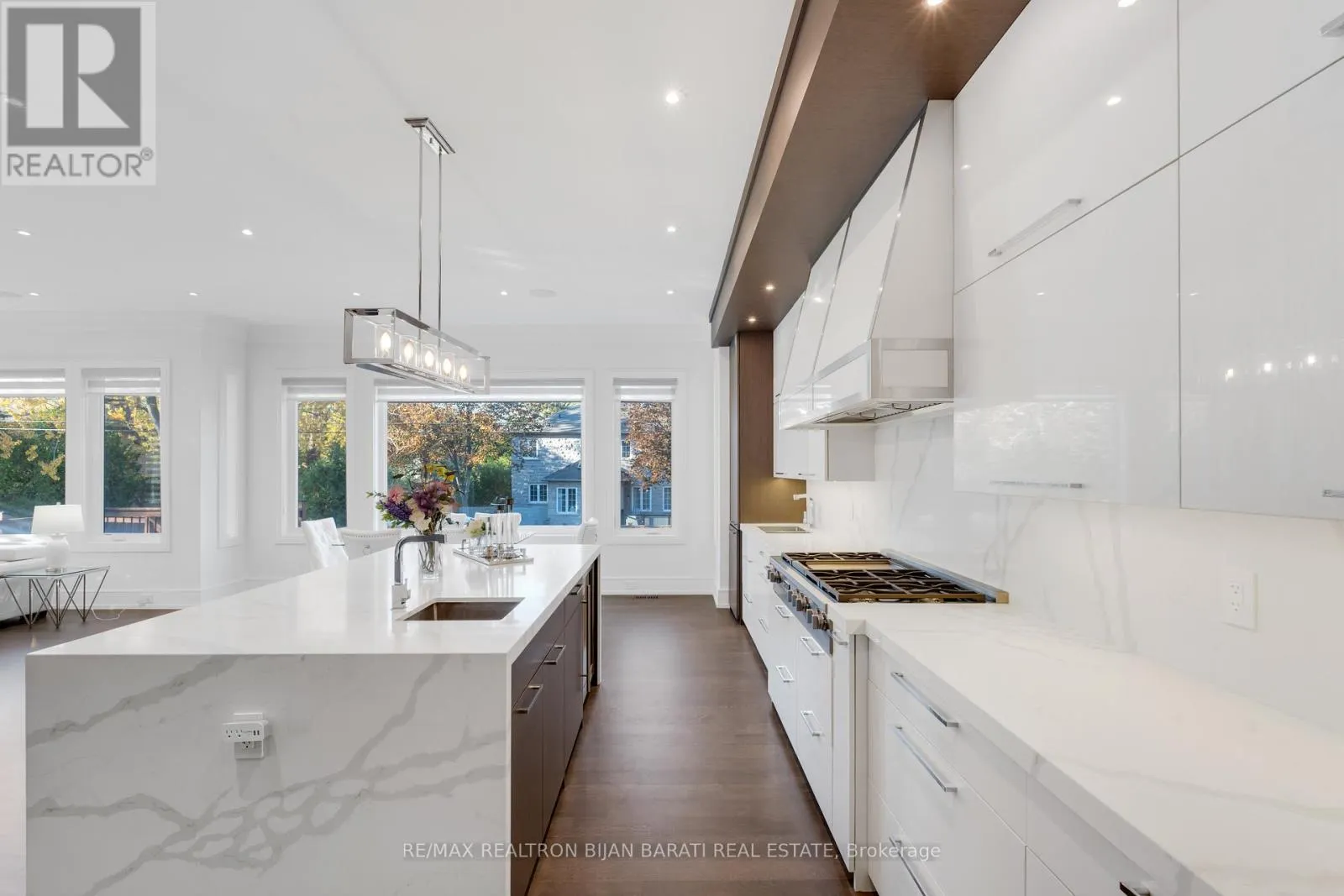 298 HOLLYWOOD AVENUE