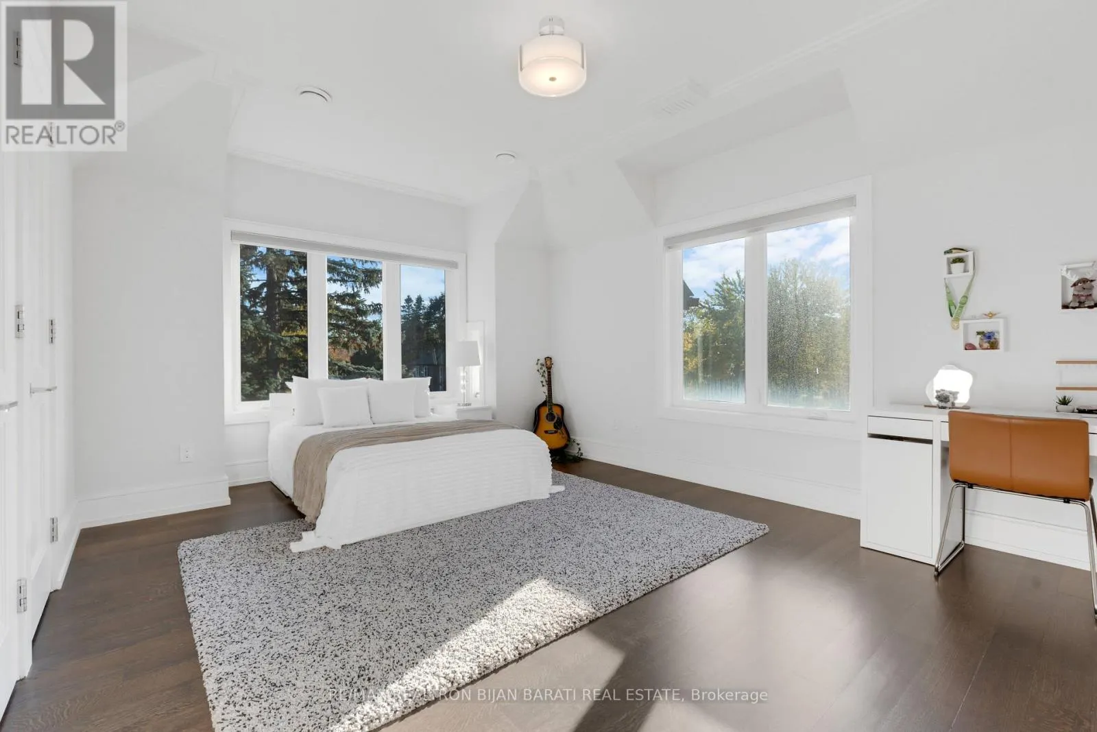 298 HOLLYWOOD AVENUE