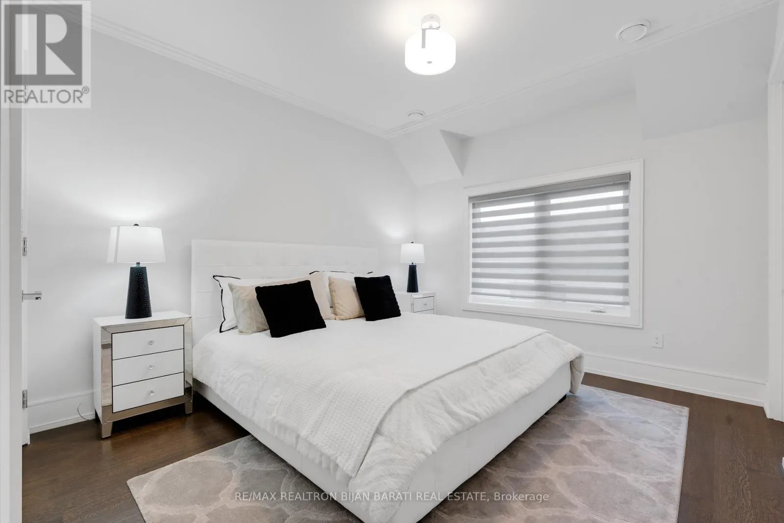 298 HOLLYWOOD AVENUE