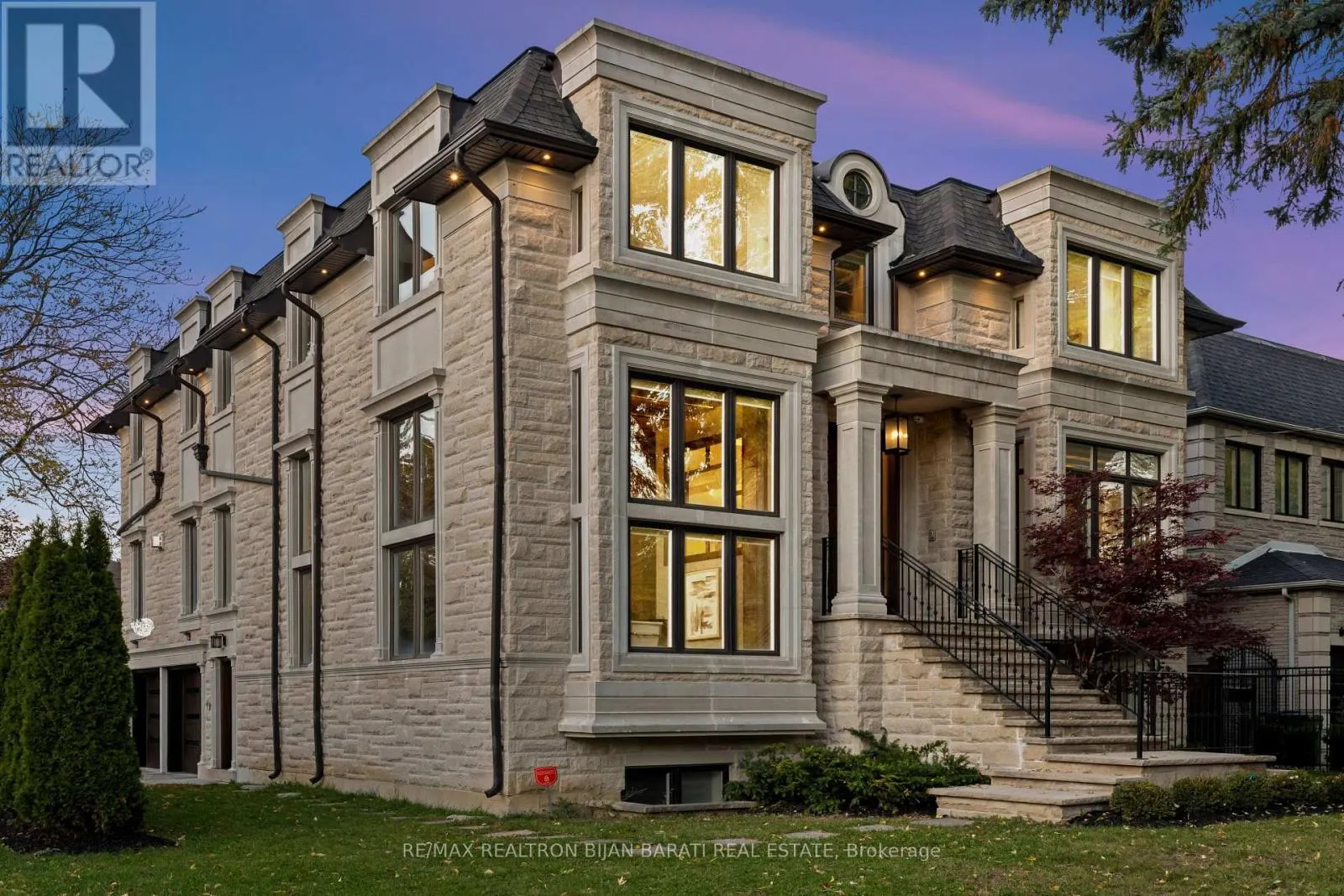 298 HOLLYWOOD AVENUE