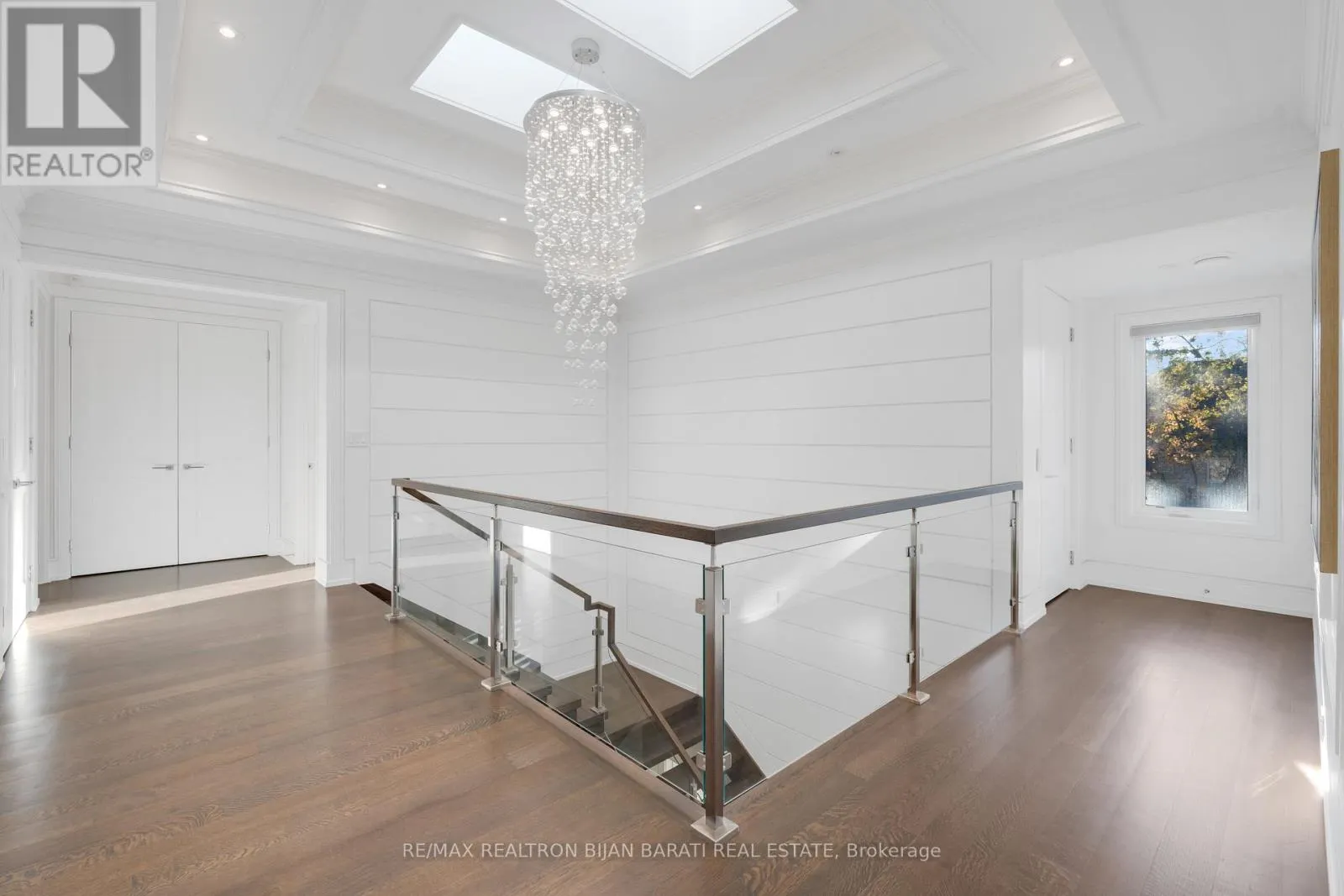 298 HOLLYWOOD AVENUE