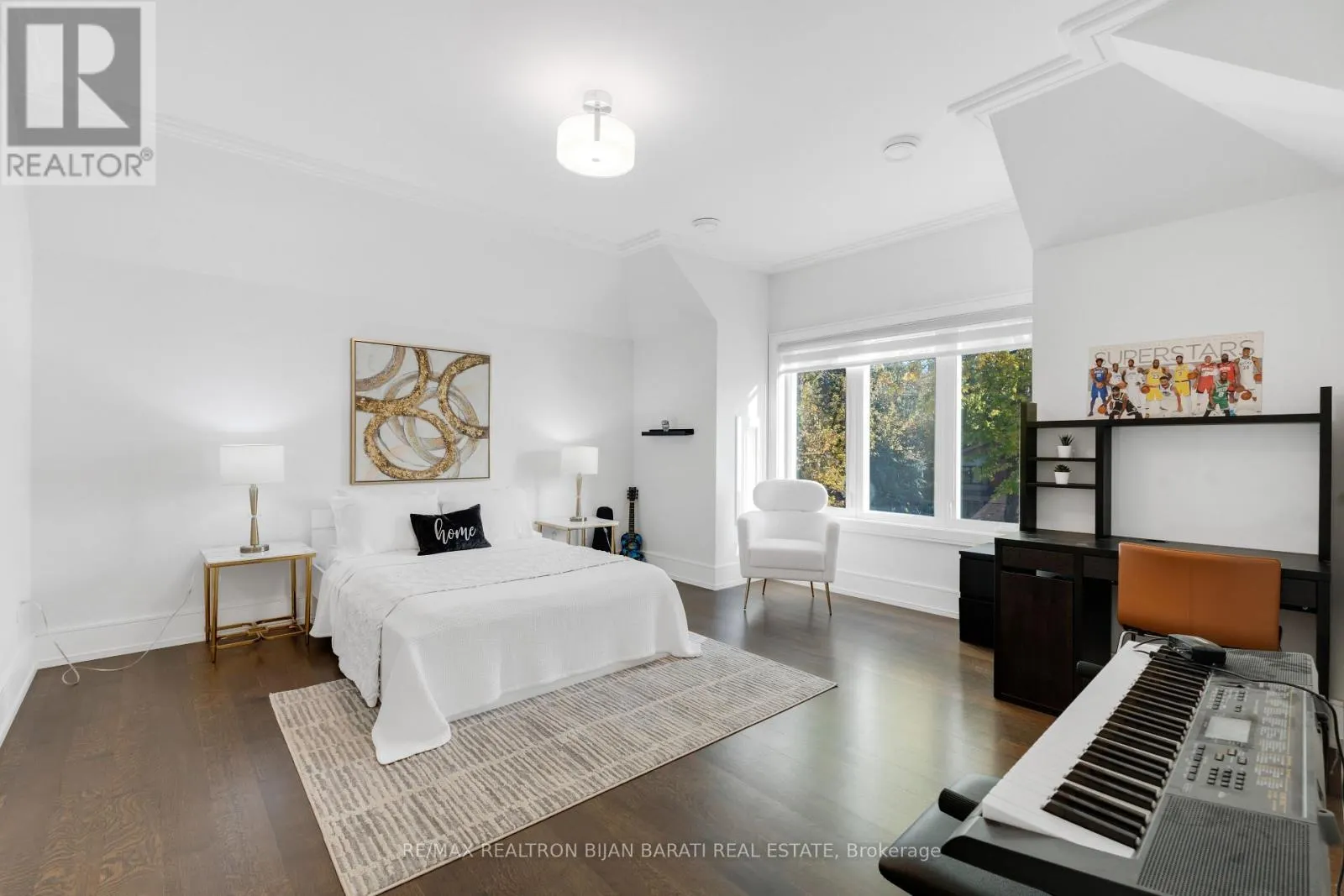 298 HOLLYWOOD AVENUE