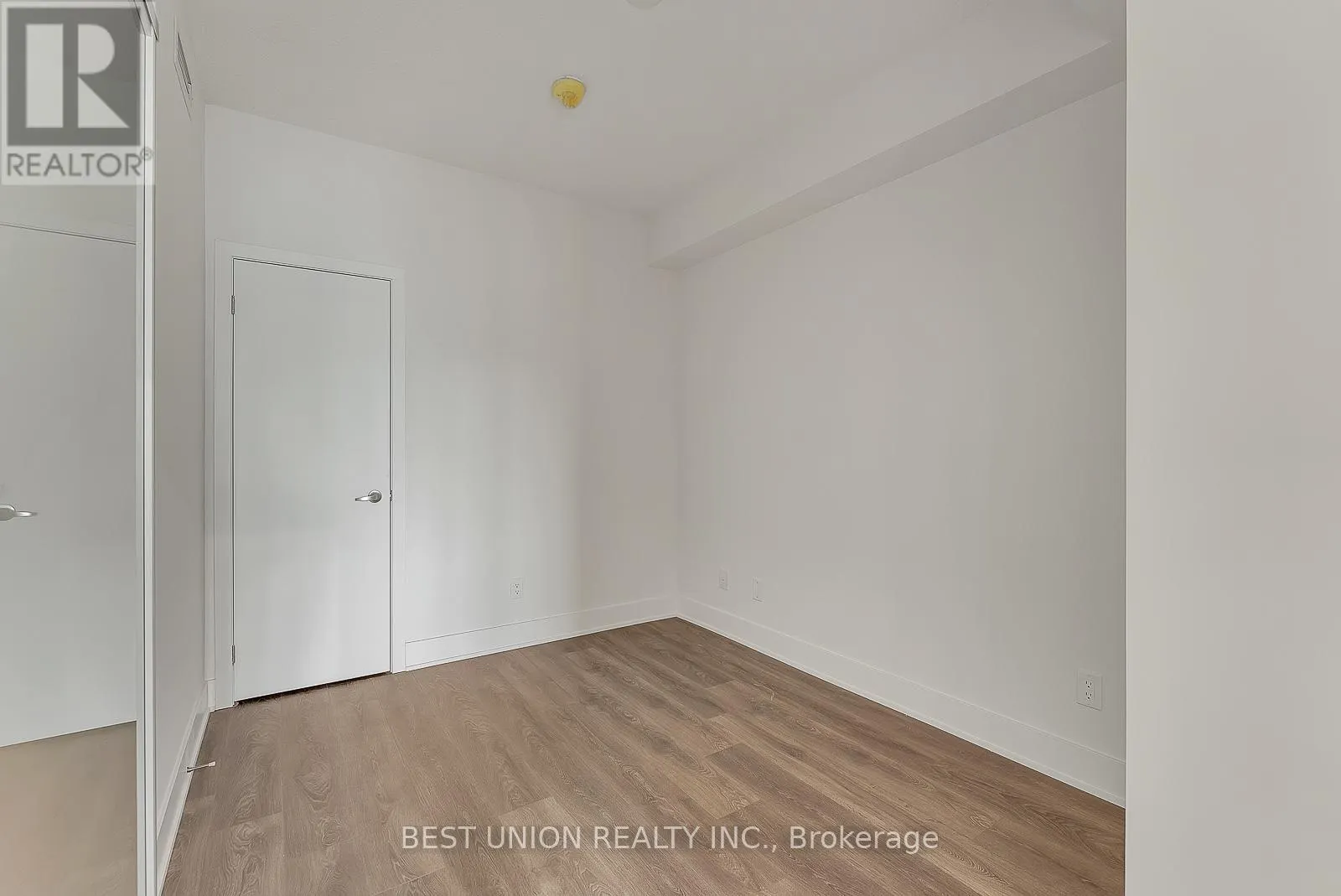 703 - 188 FAIRVIEW MALL DRIVE