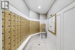 302 - 88 GRANDVIEW WAY