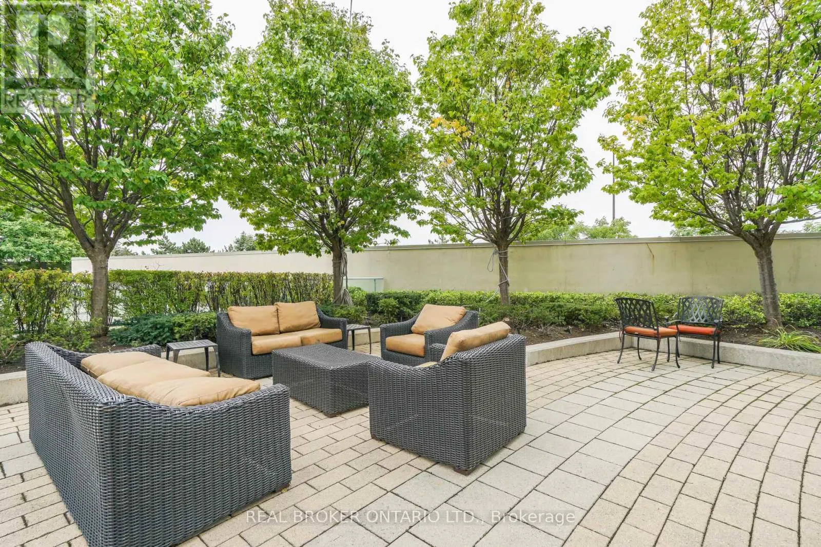 1109 - 17 BARBERRY PLACE