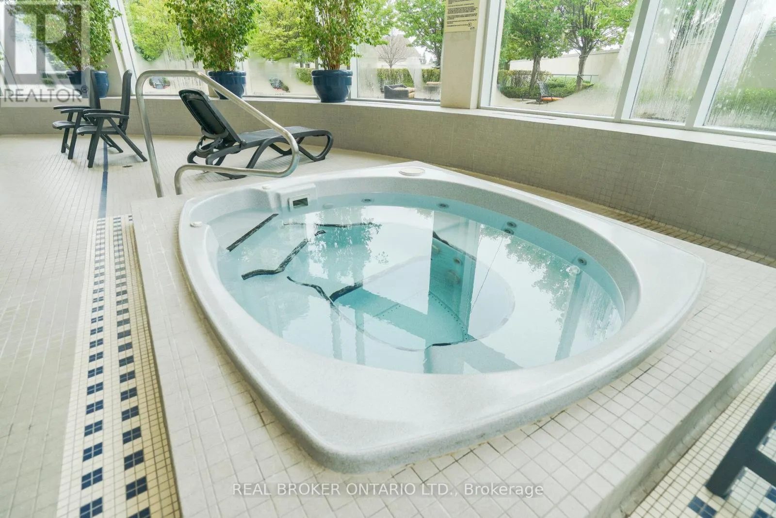 1109 - 17 BARBERRY PLACE