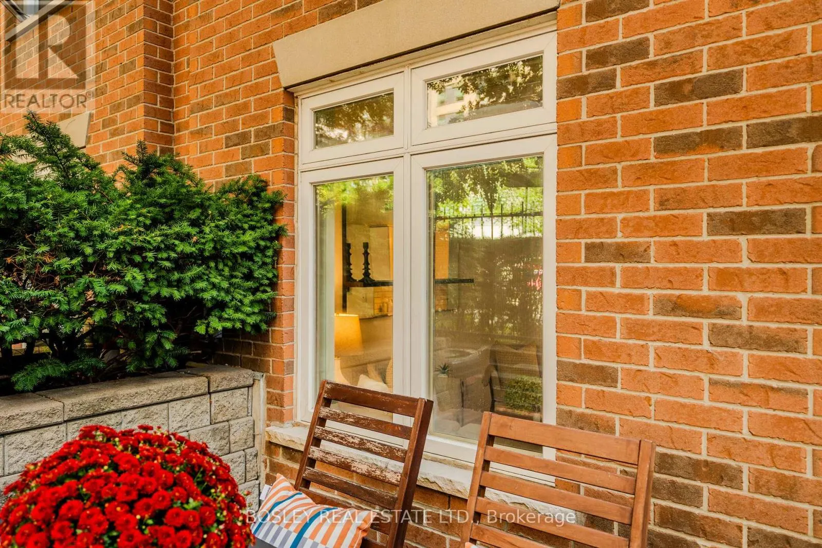 5 - 83 LILLIAN STREET