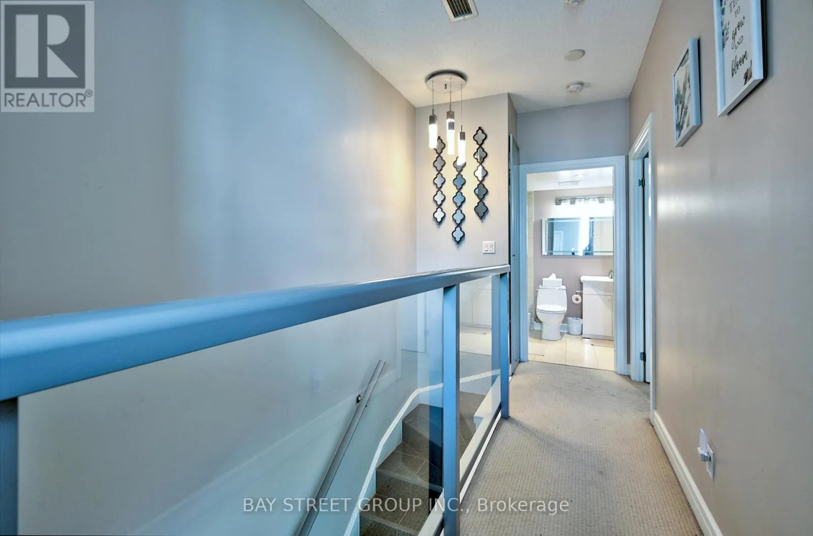 UPH3 - 1 AVONDALE AVENUE