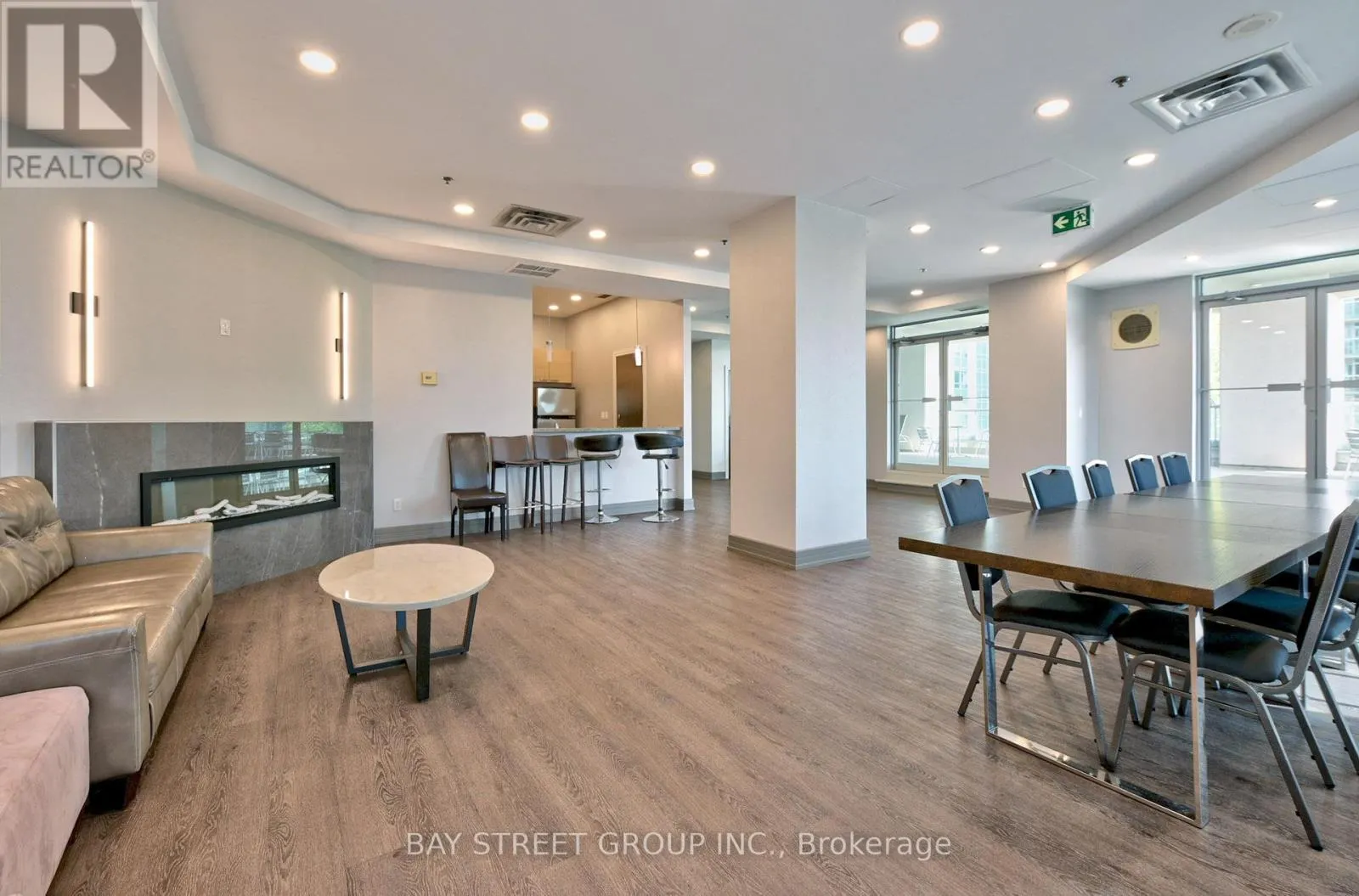 UPH3 - 1 AVONDALE AVENUE