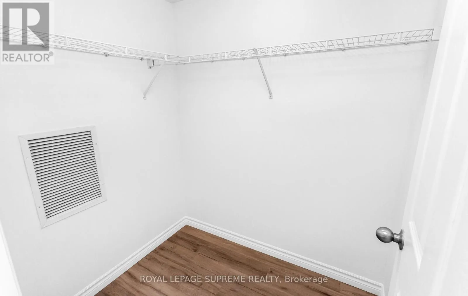 502 - 35 FINCH AVENUE E