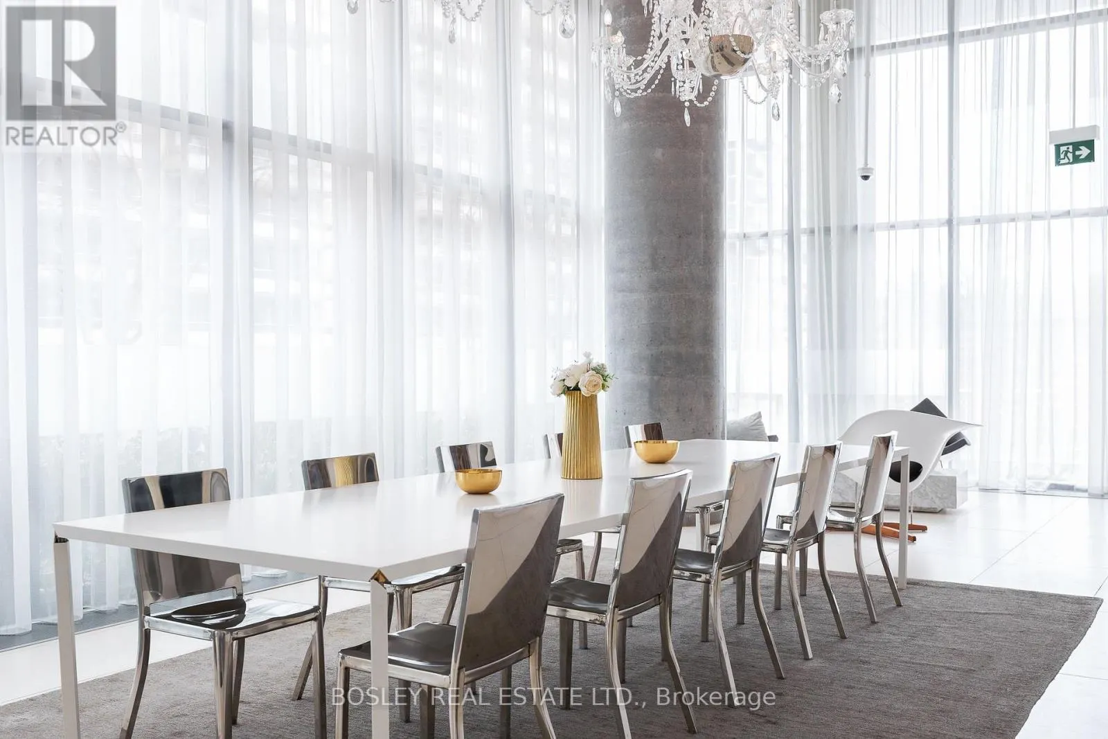 2112 - 185 ROEHAMPTON AVENUE