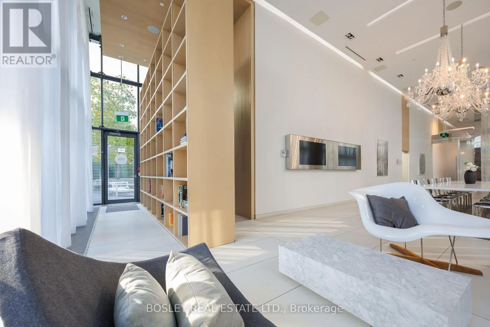 2112 - 185 ROEHAMPTON AVENUE