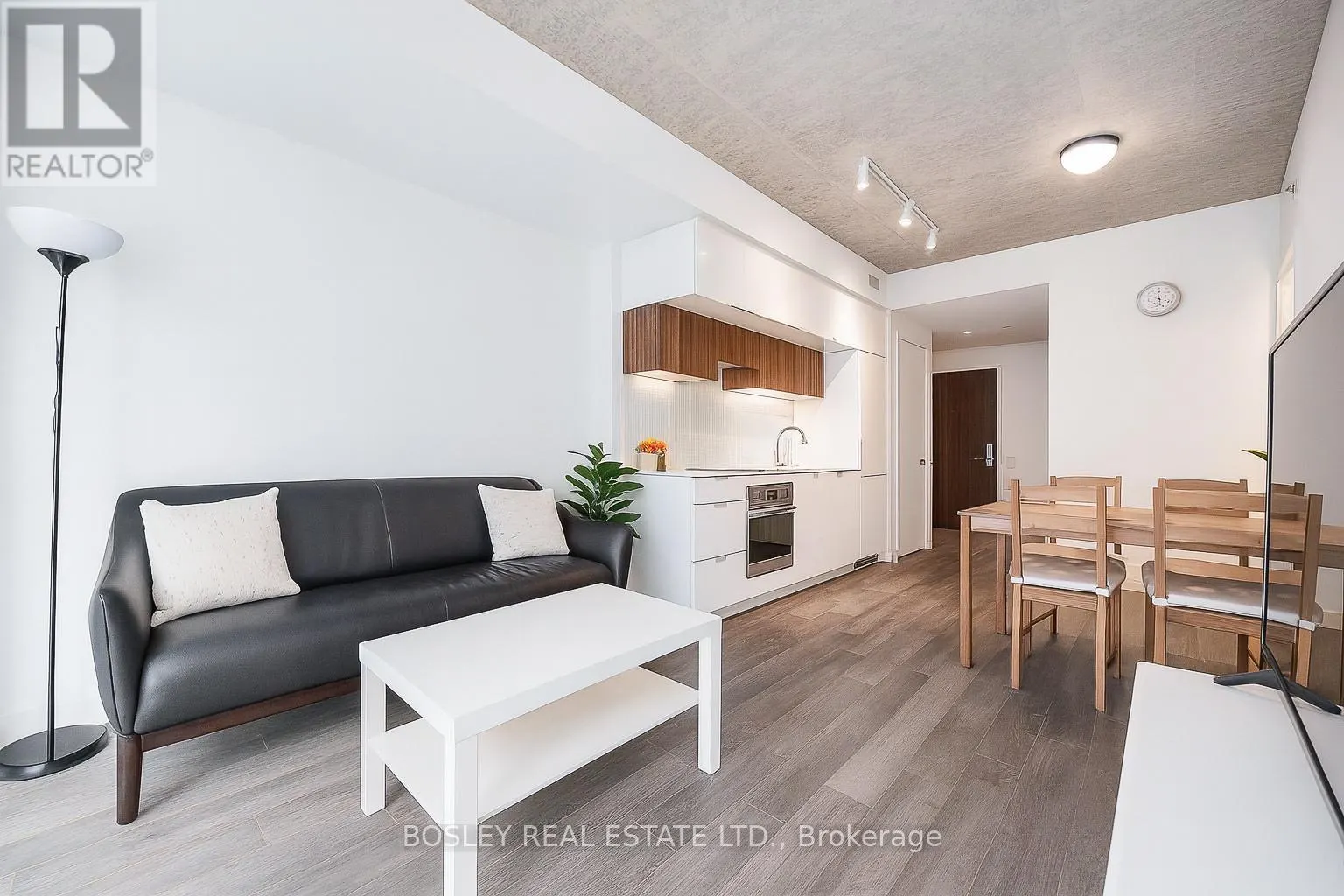 2112 - 185 ROEHAMPTON AVENUE