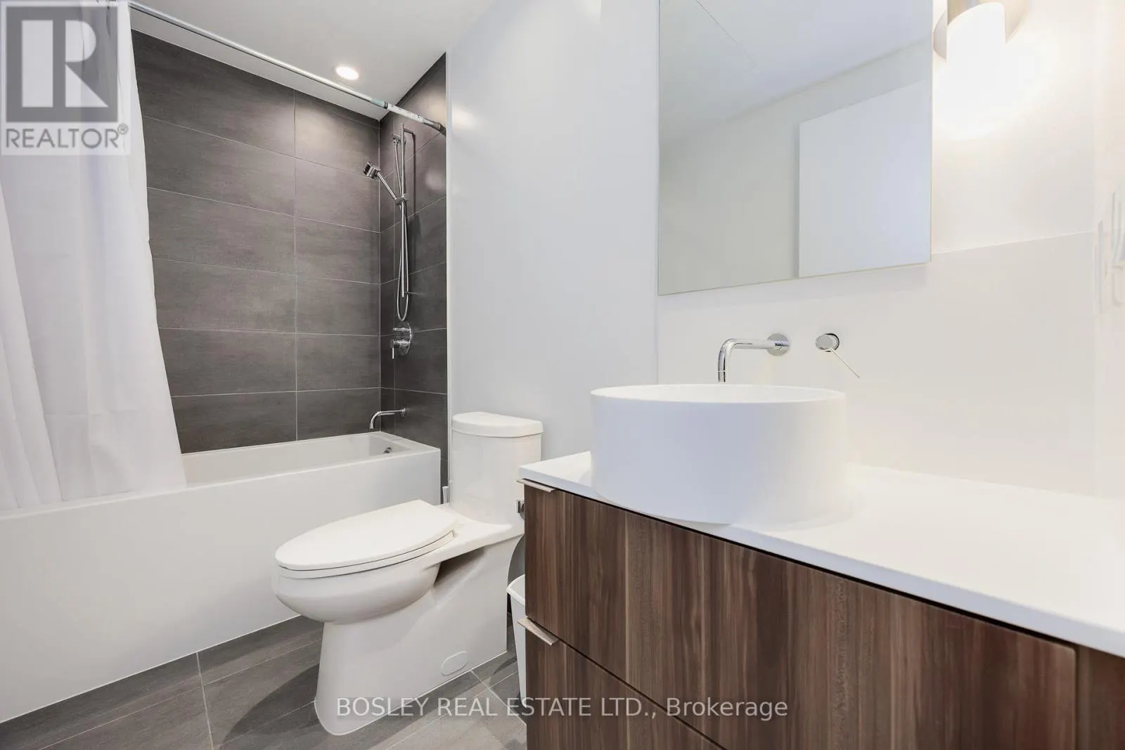 2112 - 185 ROEHAMPTON AVENUE