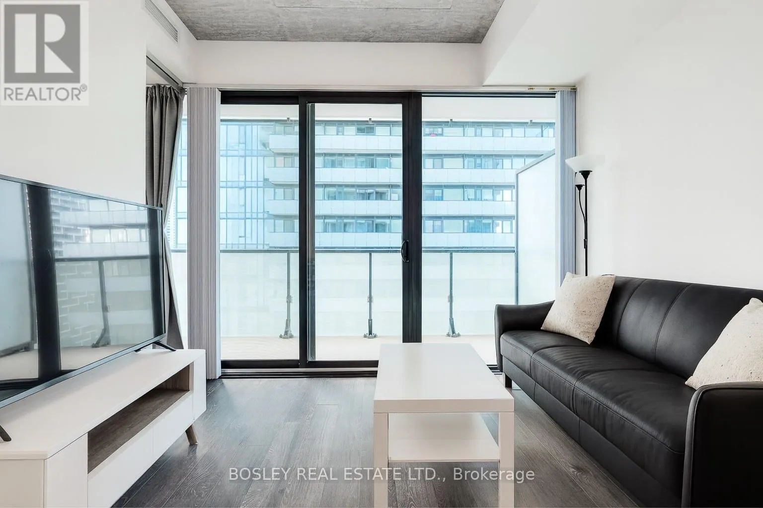 2112 - 185 ROEHAMPTON AVENUE