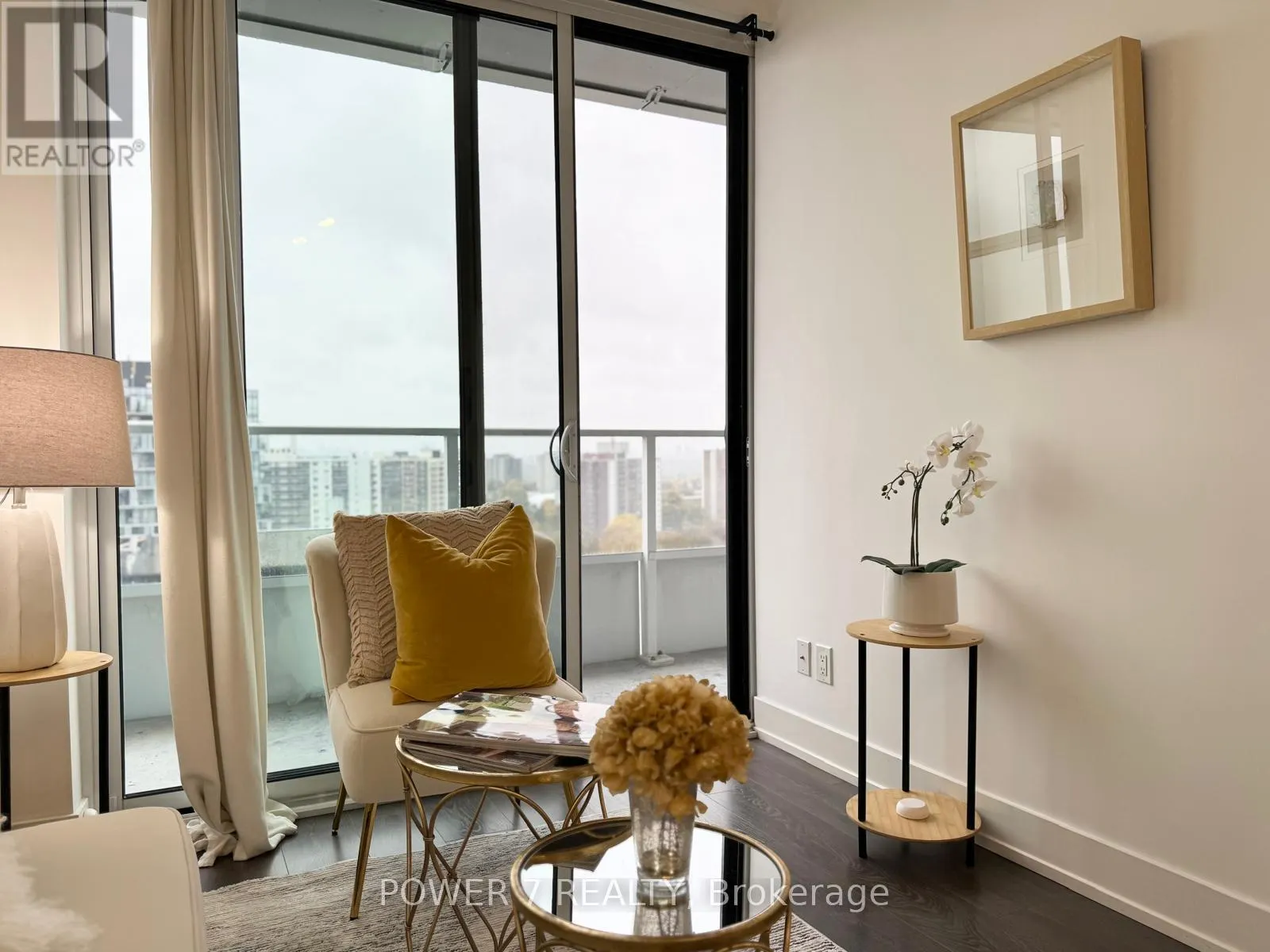 1705 - 180 FAIRVIEW MALL DRIVE