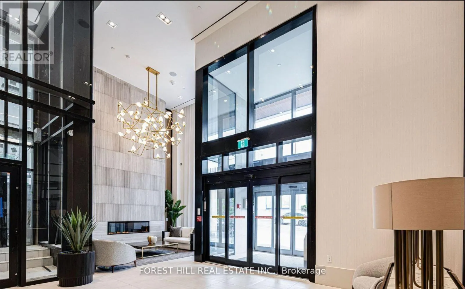 1615 - 2020 BATHURST STREET