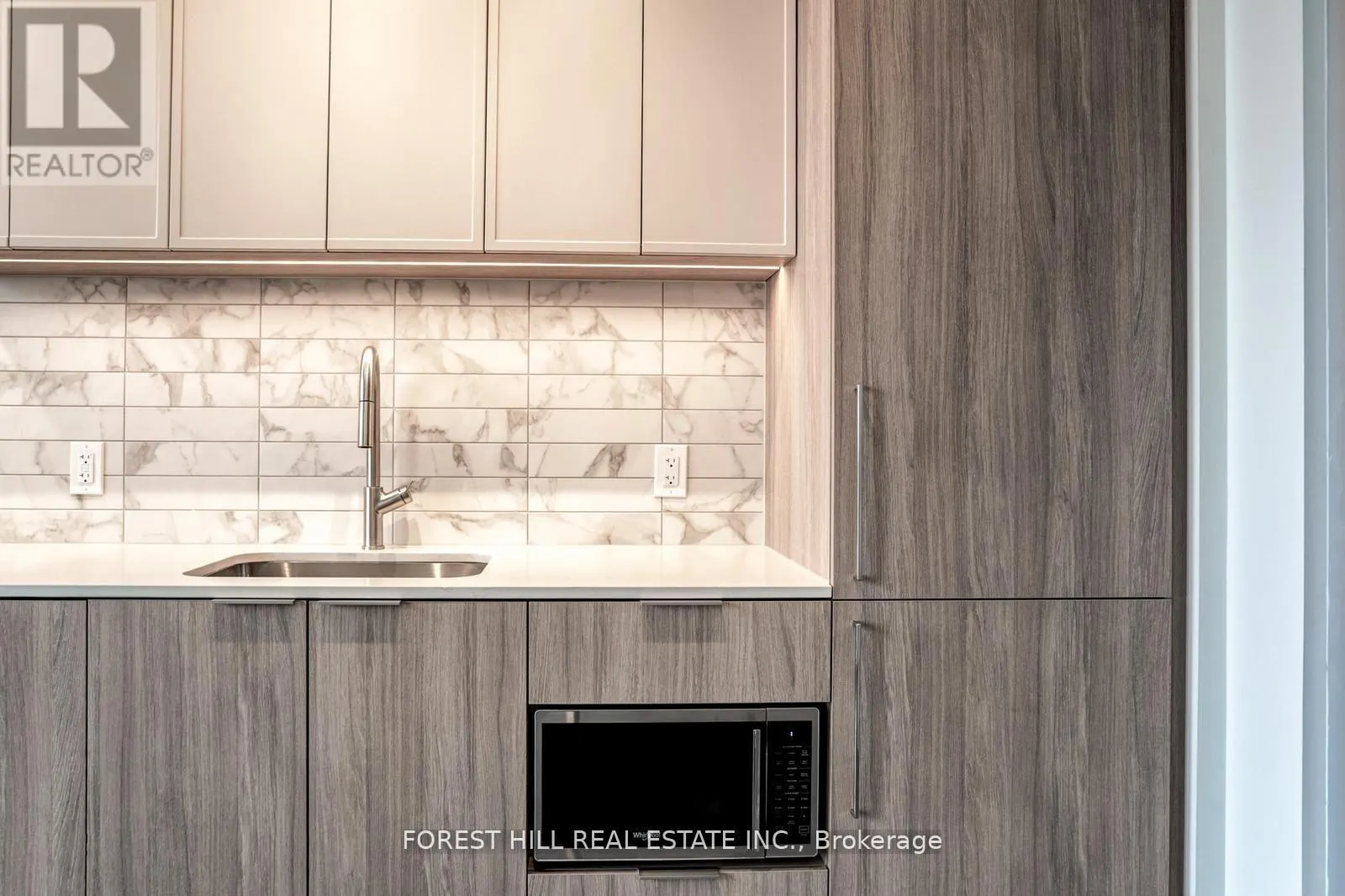 1615 - 2020 BATHURST STREET