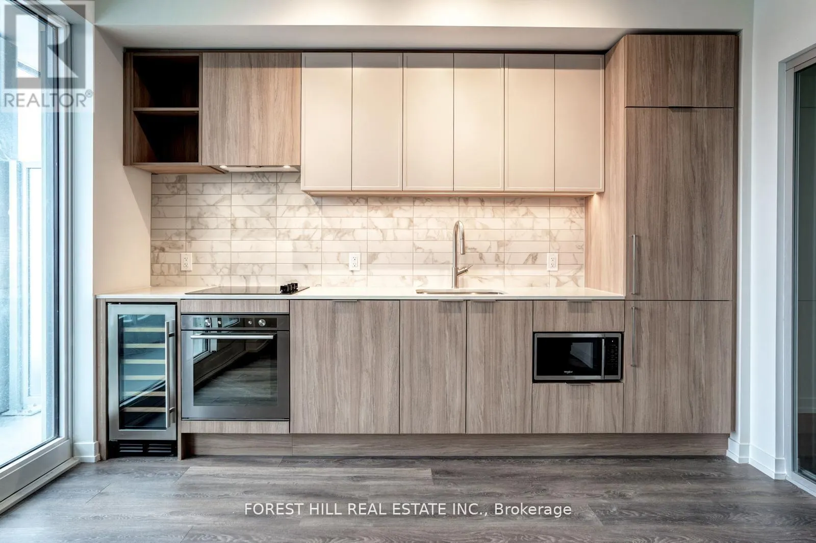 1615 - 2020 BATHURST STREET