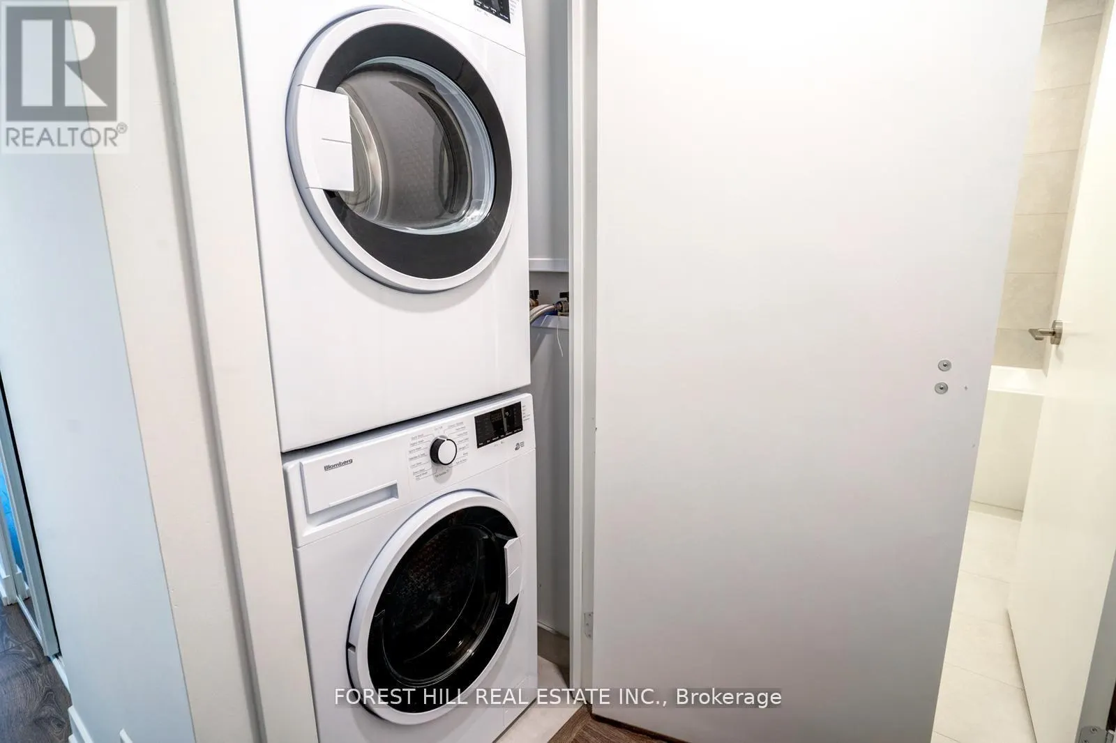 1615 - 2020 BATHURST STREET