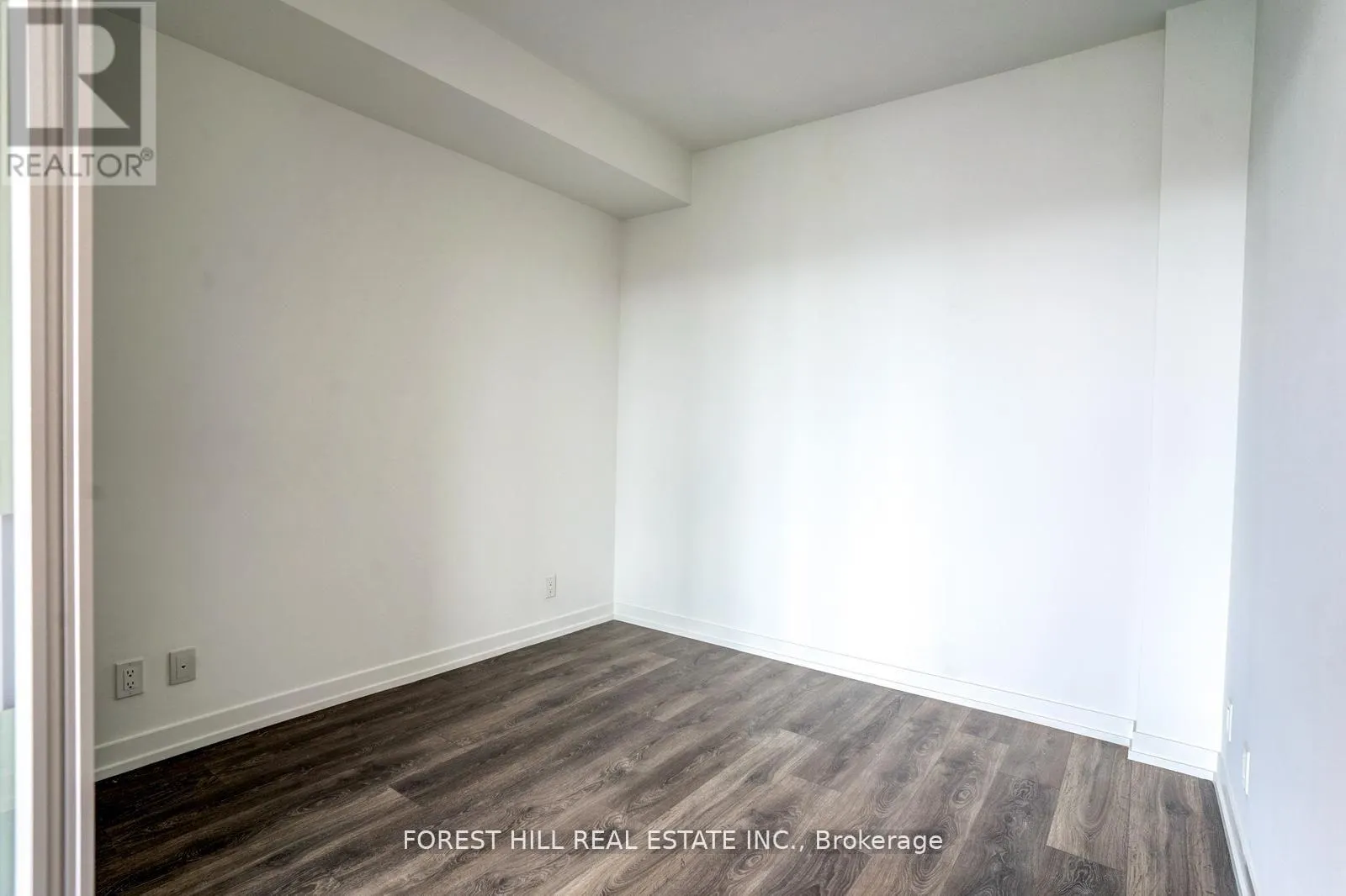 1615 - 2020 BATHURST STREET