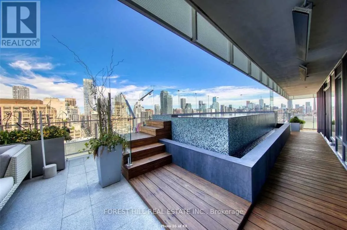 1708 - 200 BLOOR STREET W