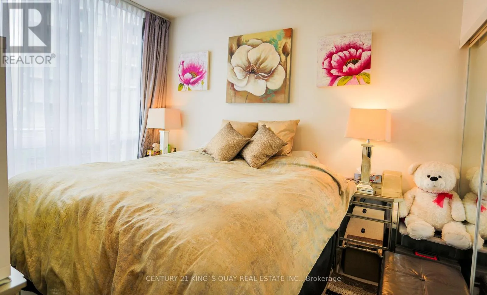 218 - 66 FOREST MANOR ROAD