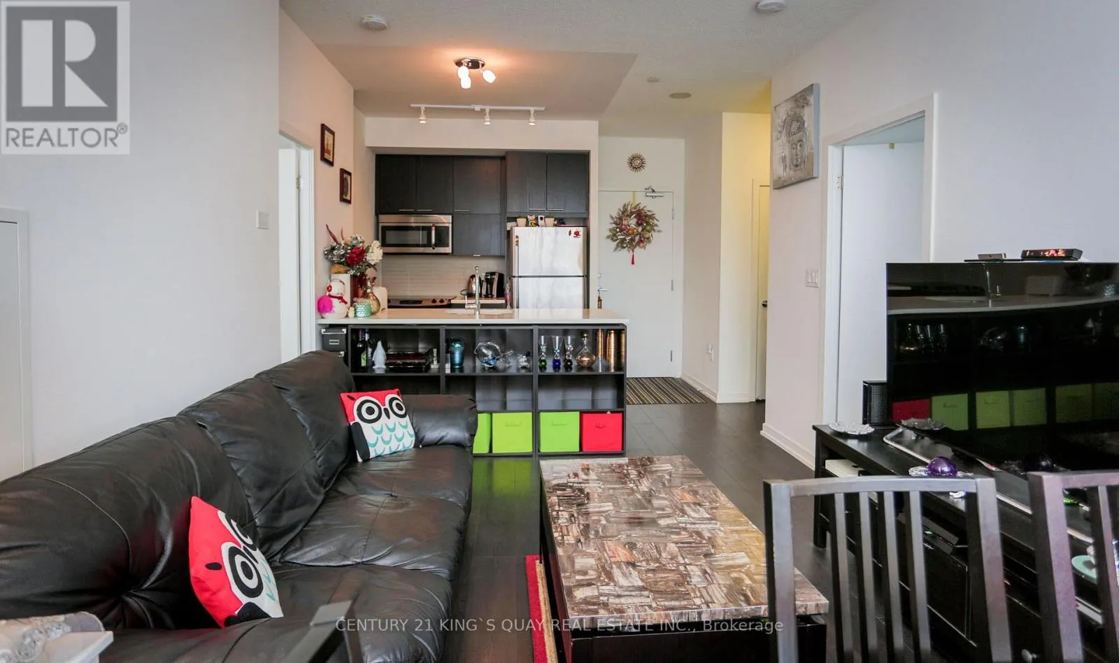 218 - 66 FOREST MANOR ROAD