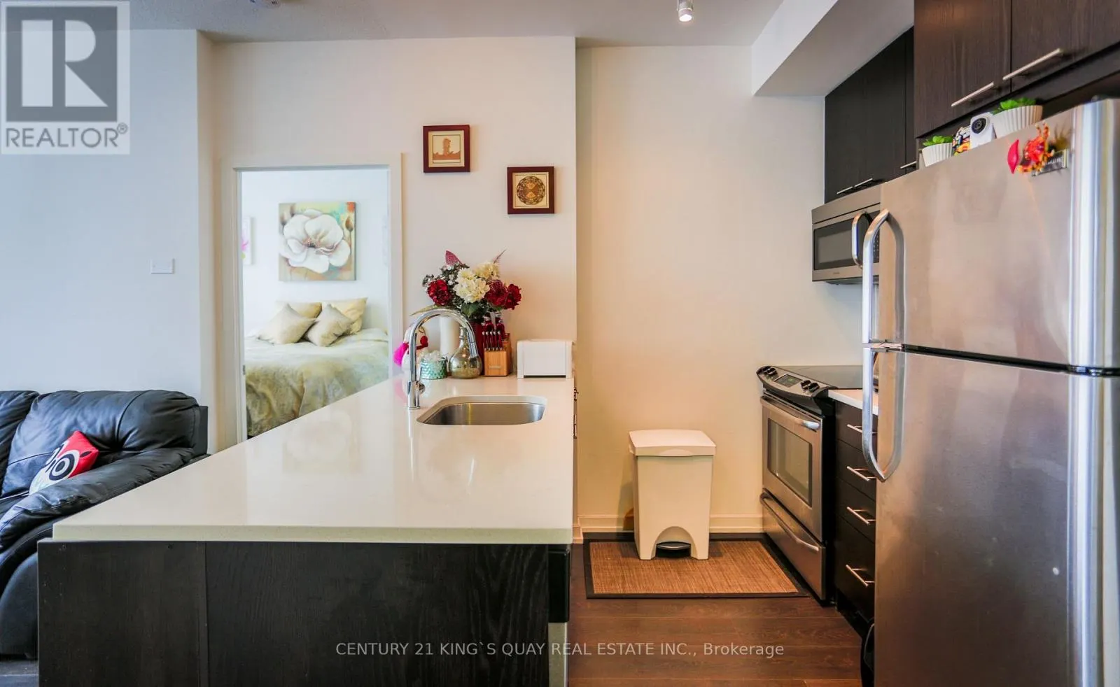 218 - 66 FOREST MANOR ROAD