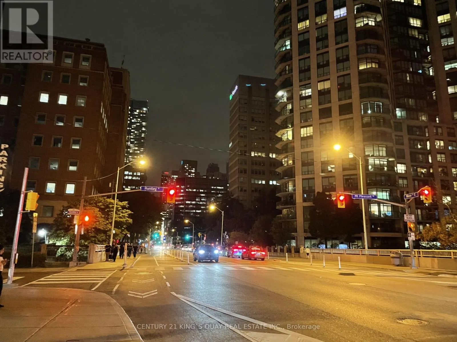 3807 - 395 BLOOR STREET E