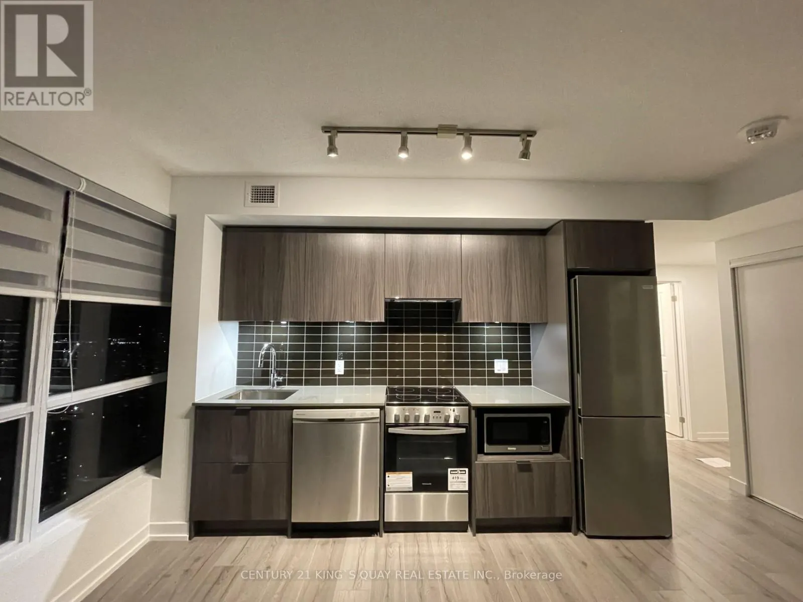 3807 - 395 BLOOR STREET E