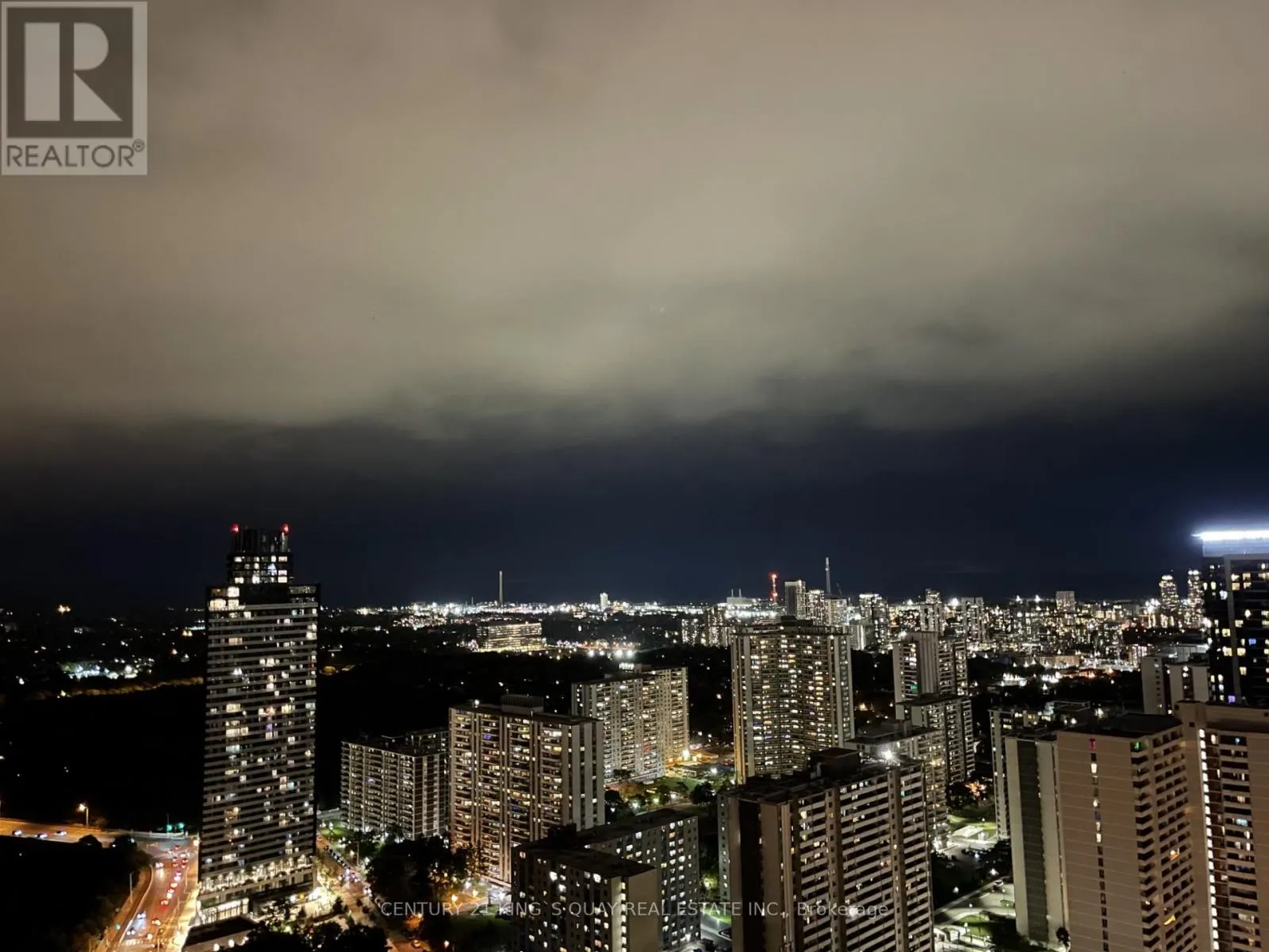 3807 - 395 BLOOR STREET E