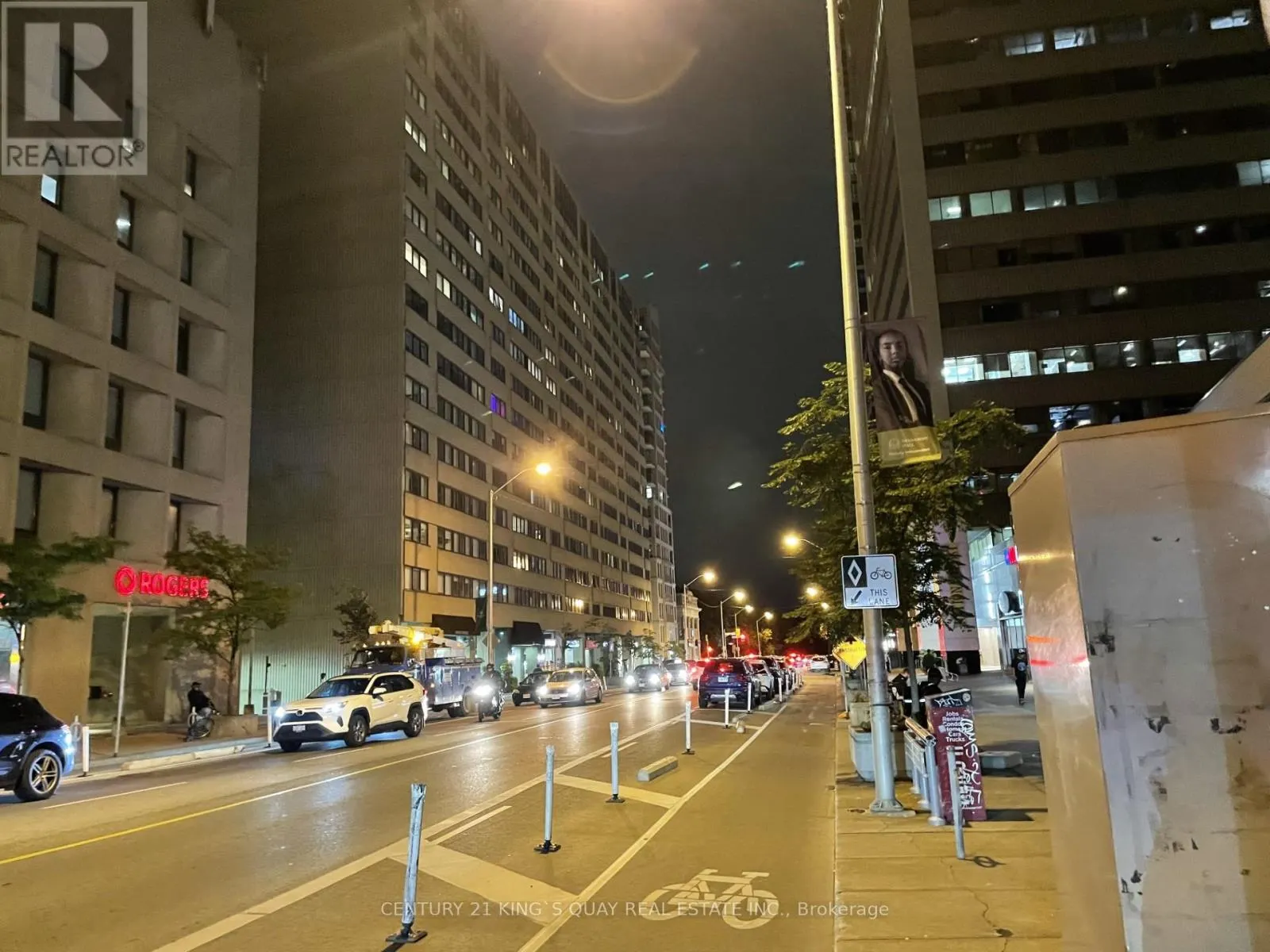 3807 - 395 BLOOR STREET E