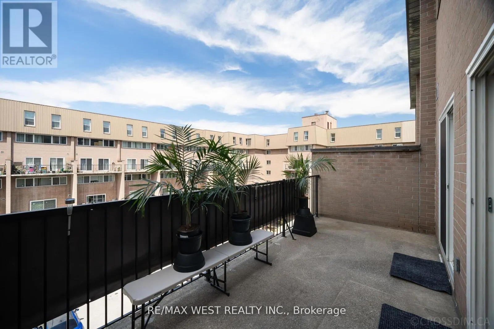 236 - 165 CHEROKEE BOULEVARD N